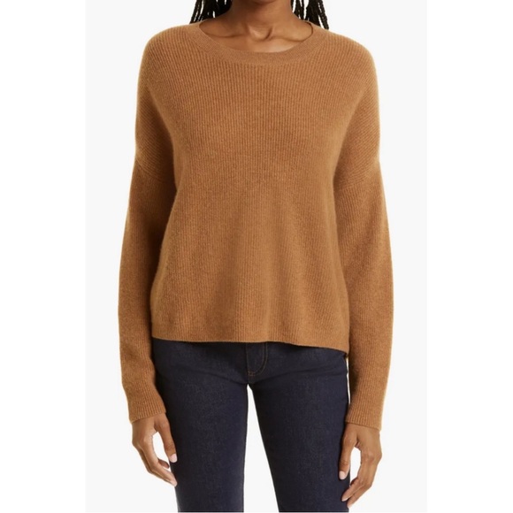 Alice + Olivia Caprice Crewneck Cashmere Sweater Size Medium NWT Camel Brown